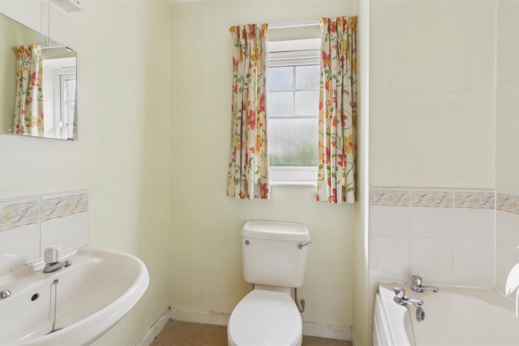 Bathroom - Picture 15 of 19