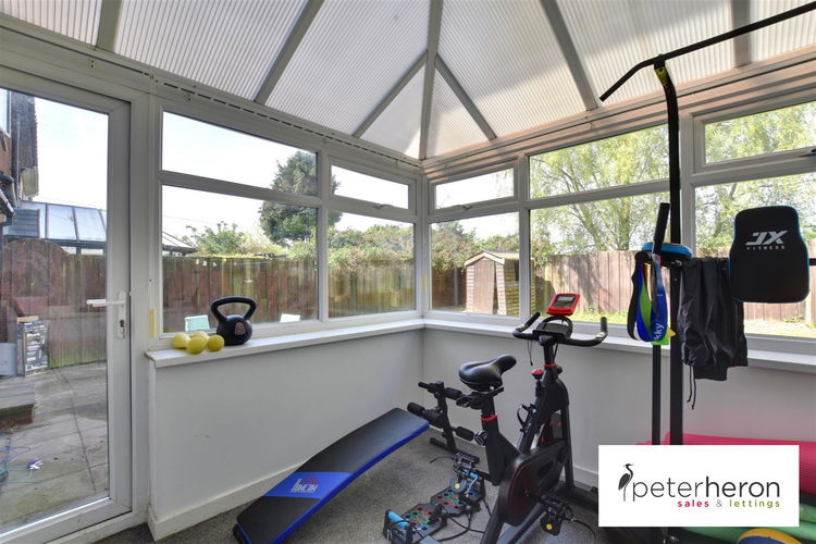 Conservatory - Picture 9 of 16
