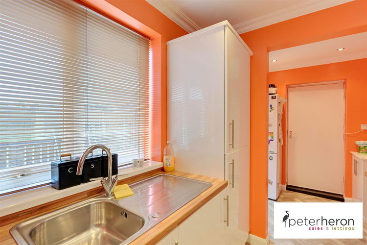 Kitchen - Picture 6 of 14