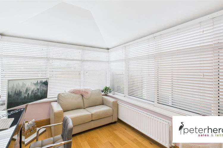 Conservatory - Picture 12 of 31