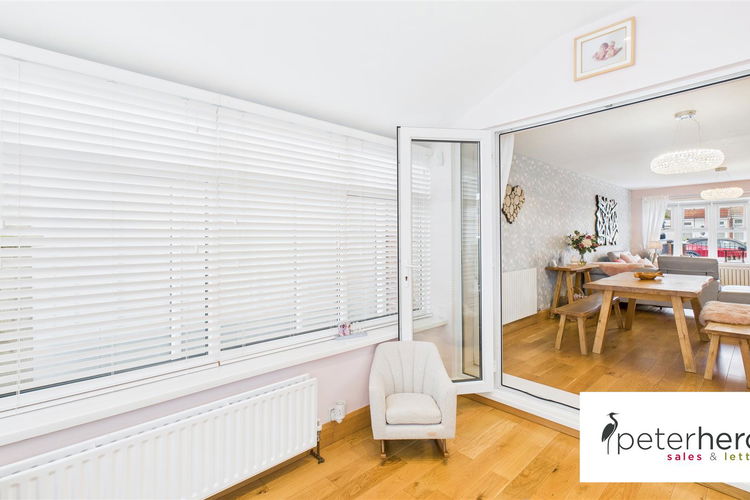 Conservatory - Picture 13 of 31