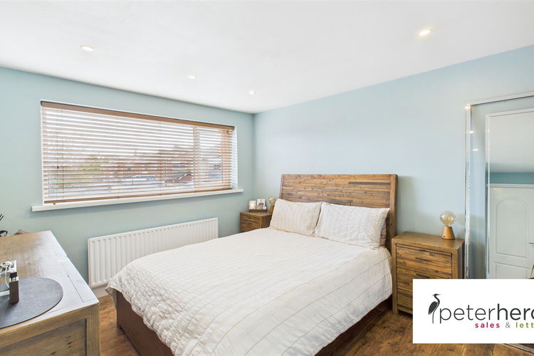 Bedroom 2 - Picture 19 of 31