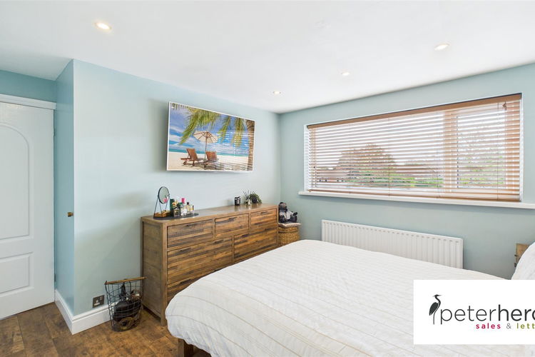 Bedroom 2 - Picture 20 of 31