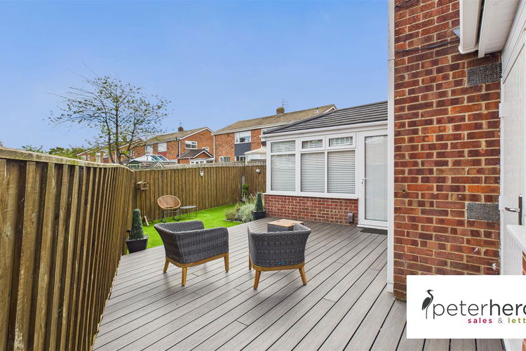 Outside - Picture 27 of 31