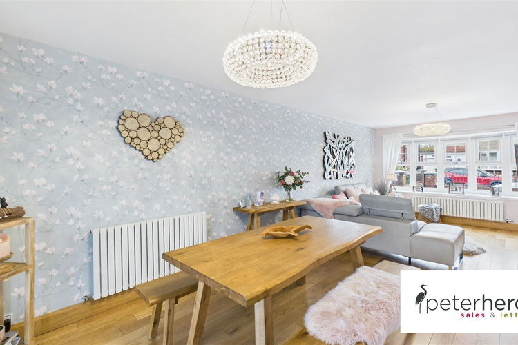 Lounge/Dining Room - Picture 6 of 31