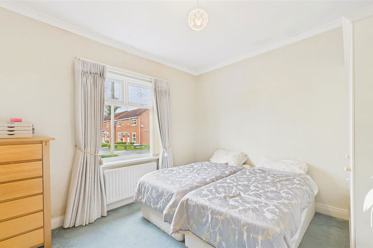 Bedroom 1 - Picture 11 of 25