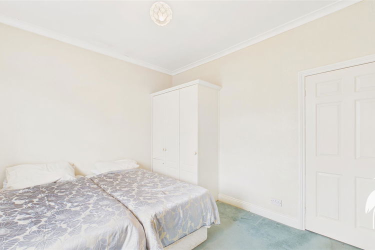 Bedroom 1 - Picture 12 of 25