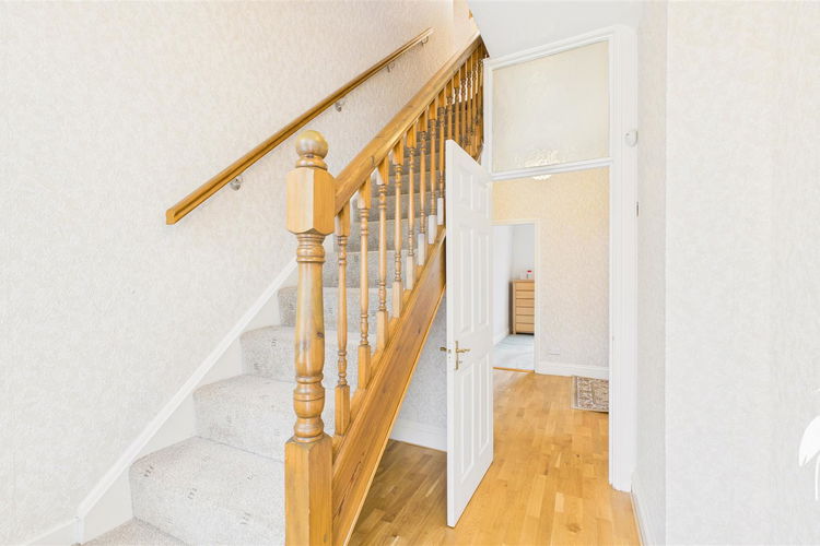 Spacious Reception Hall - Picture 7 of 25