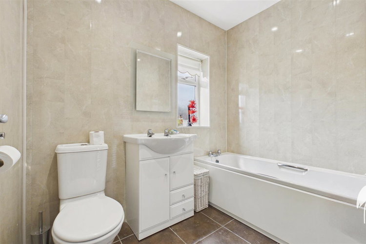 Bathroom - Picture 21 of 28