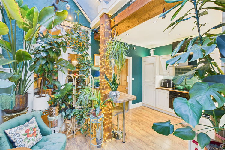 Conservatory - Picture 22 of 46