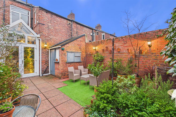 Outside - Picture 45 of 46