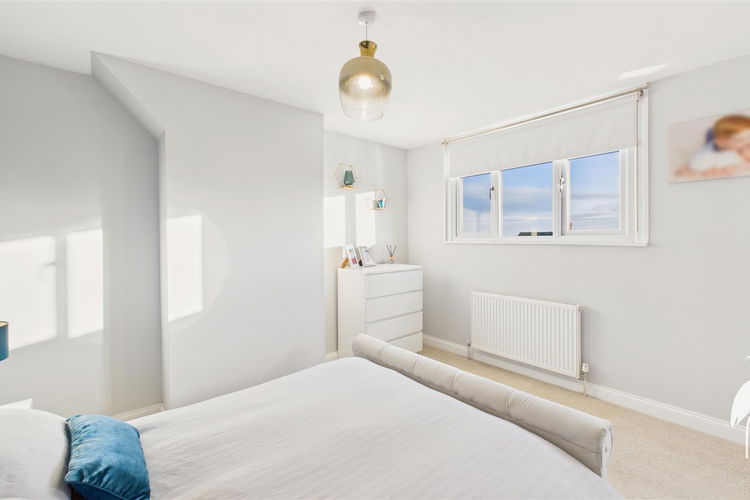 Principle Bedroom - Picture 16 of 29