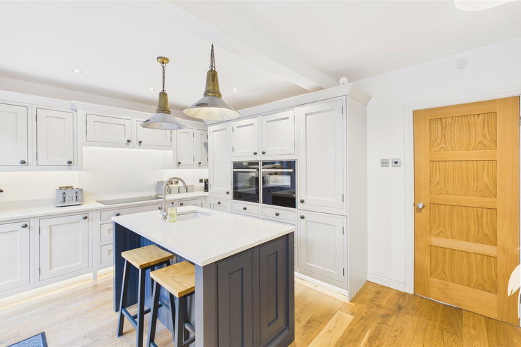 Open Plan Kitchen & Diner - Picture 7 of 29