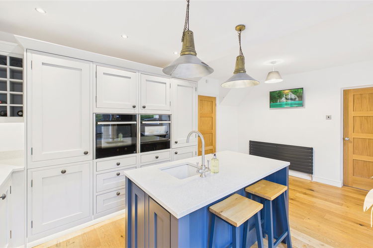 Open Plan Kitchen & Diner - Picture 10 of 29