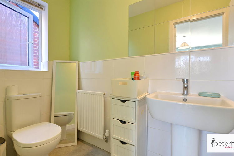 En-Suite - Picture 15 of 22
