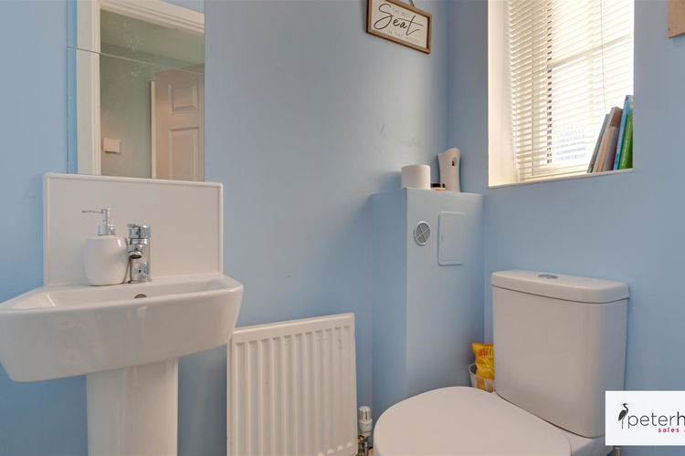 Cloakroom/WC - Picture 10 of 22