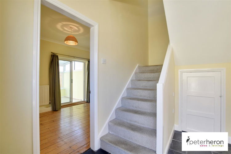 Entrance Hall - Picture 8 of 12