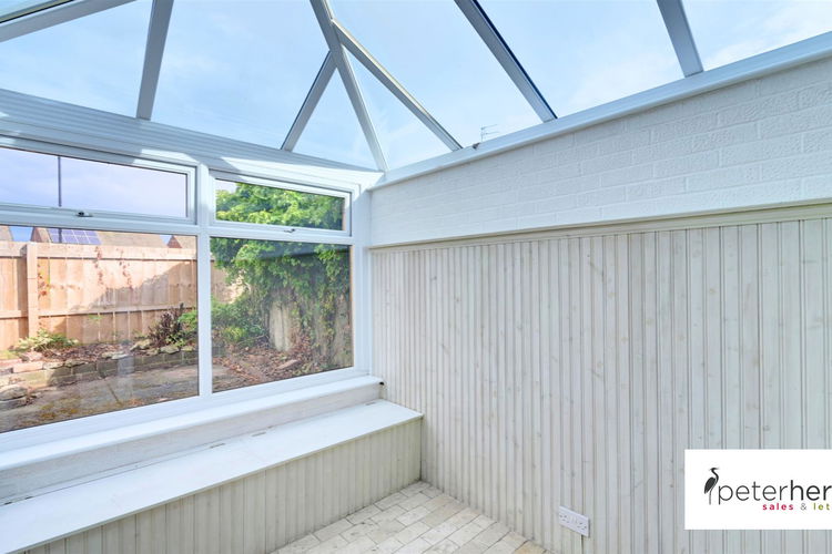 Conservatory - Picture 10 of 18
