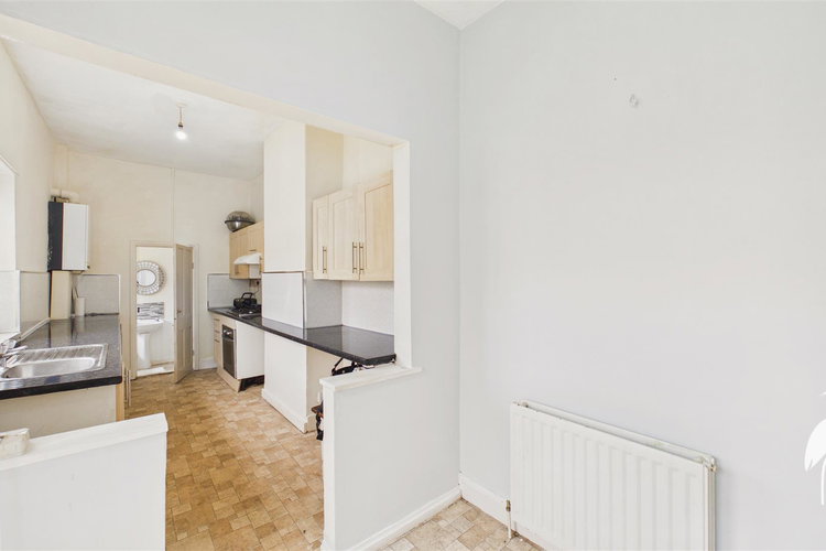 Dining Area - Picture 4 of 15