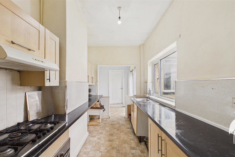 Kitchen - Picture 9 of 15