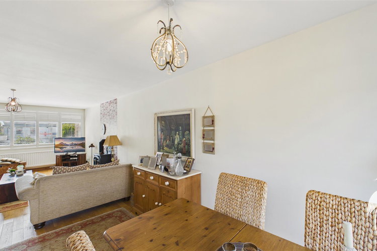 Dining Room - Picture 6 of 28