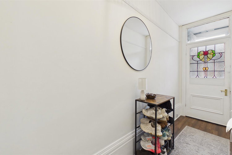 Entrance Hall - Picture 11 of 22