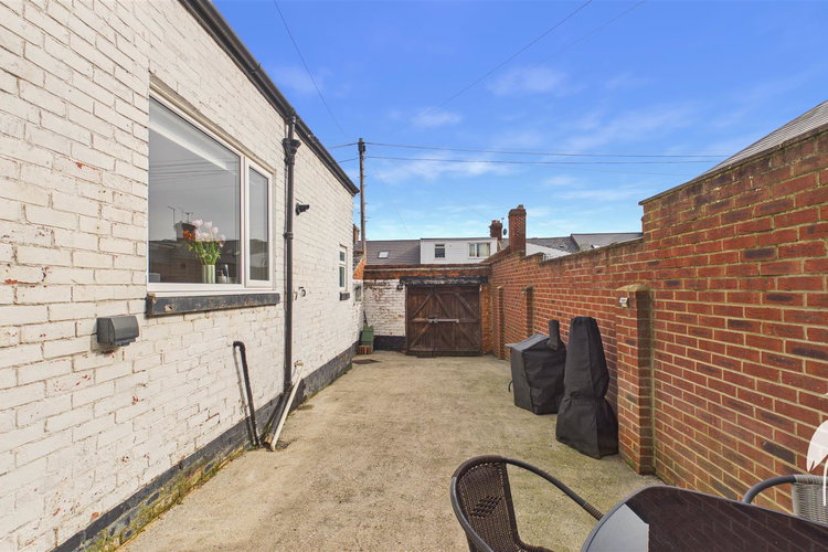 Outside - Picture 20 of 22