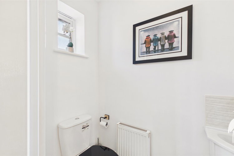 Cloakroom/WC - Picture 10 of 23