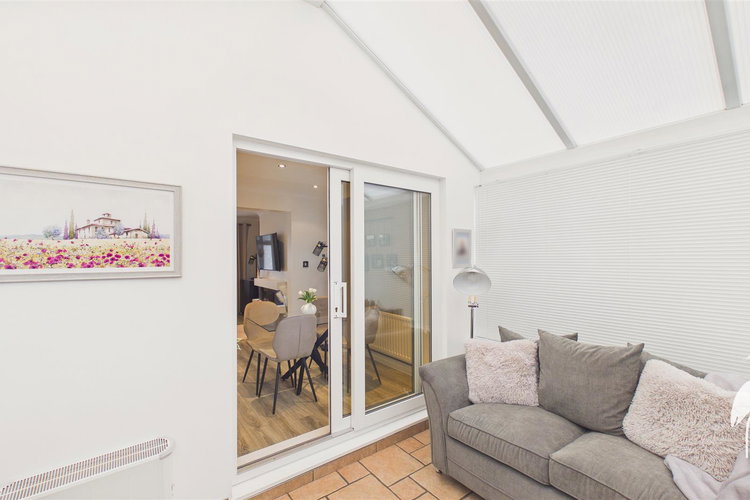 Conservatory - Picture 10 of 23