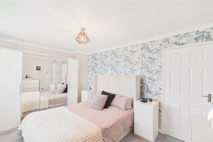 Bedroom 1 - Picture 16 of 23