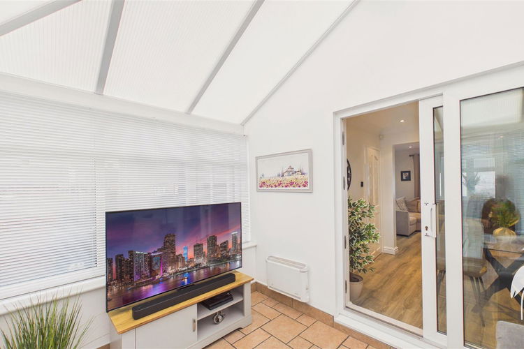 Conservatory - Picture 9 of 23