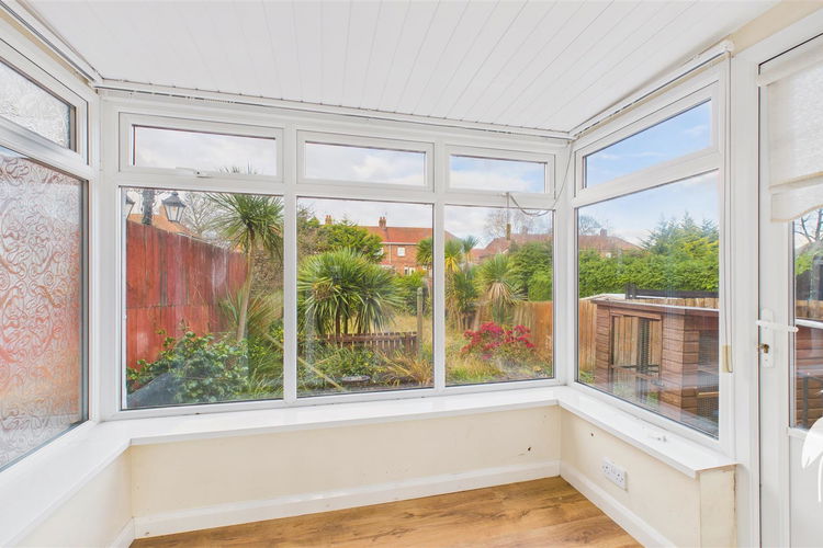 Sun Room - Picture 4 of 14