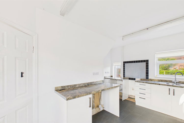 Breakfasting Kitchen - Picture 5 of 14