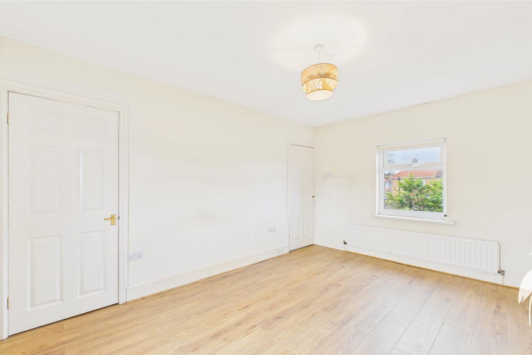 Bedroom 1 - Picture 10 of 14