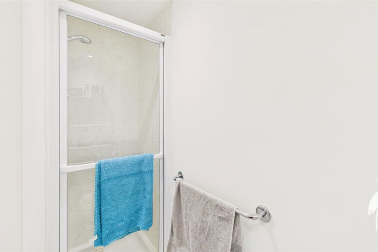 En-Suite Shower Room - Picture 12 of 21