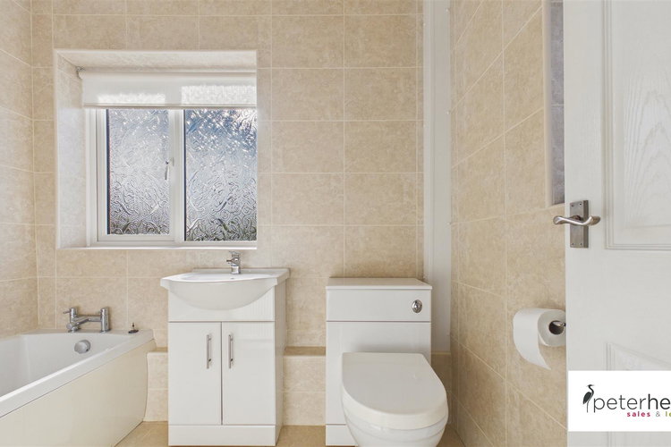 Bathroom - Picture 16 of 22