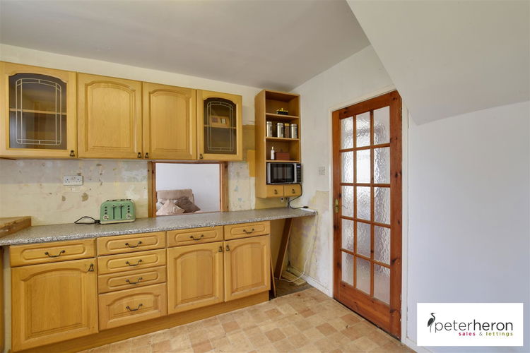 Kitchen - Picture 5 of 15