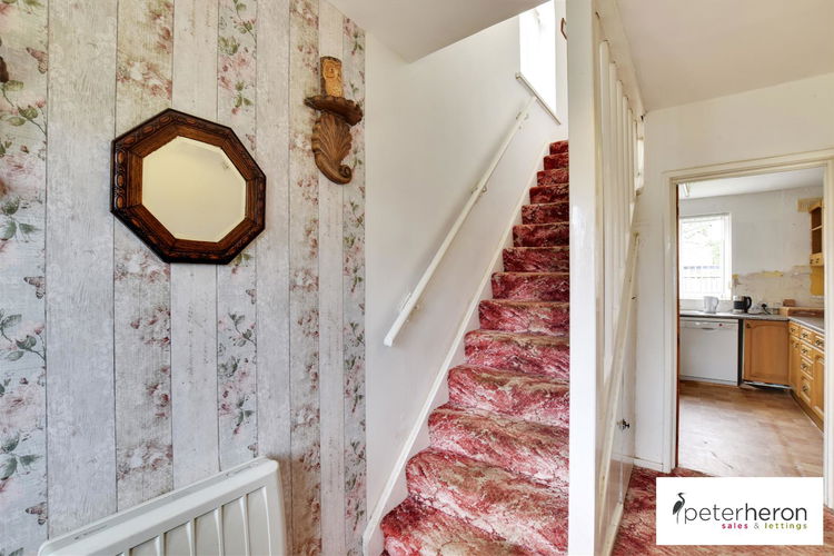 Entrance Hall - Picture 8 of 15