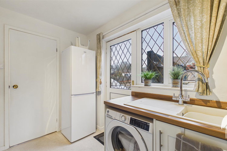 Kitchen - Picture 6 of 14