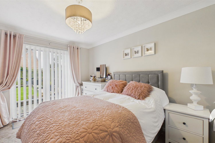 Bedroom 1 - Picture 7 of 14