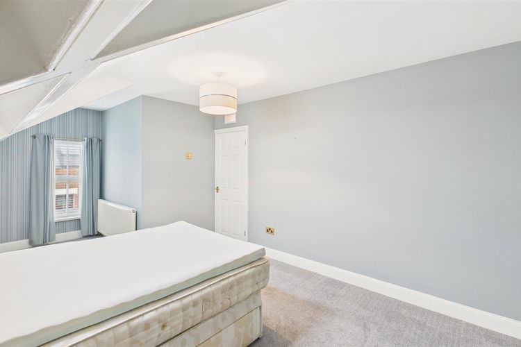 Bedroom One - Picture 17 of 20