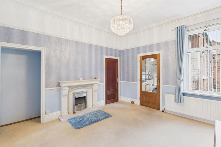 Dining Room - Picture 4 of 20