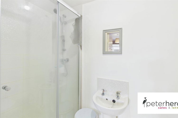 En-Suite Shower Room - Picture 13 of 23