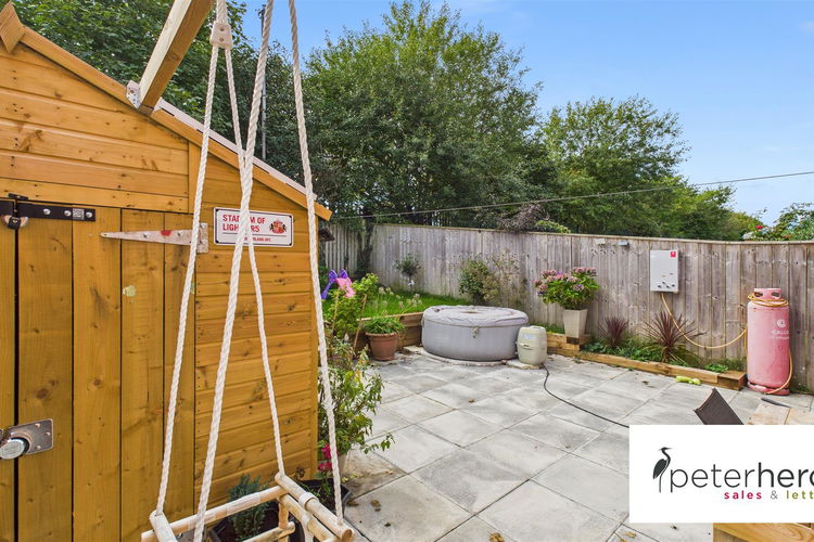 Outside - Picture 21 of 23