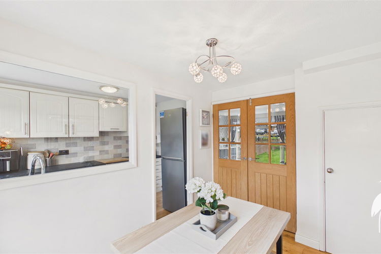 Dining Room - Picture 7 of 23