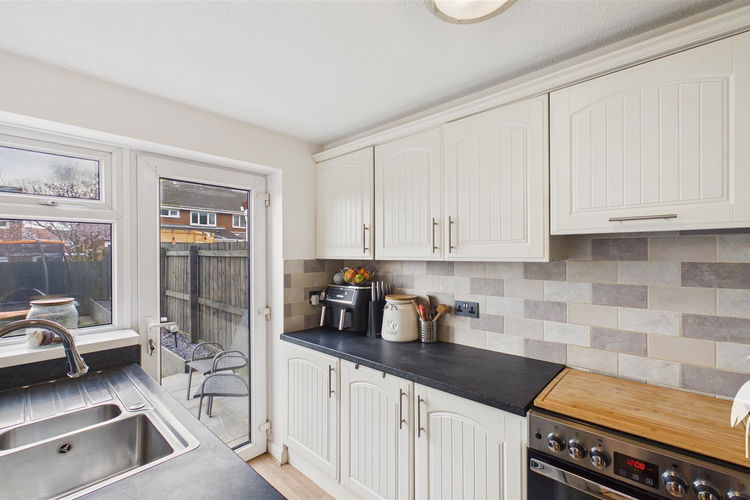 Kitchen - Picture 10 of 23