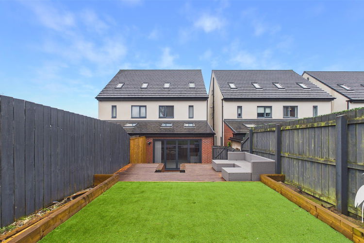 Outside - Picture 29 of 29