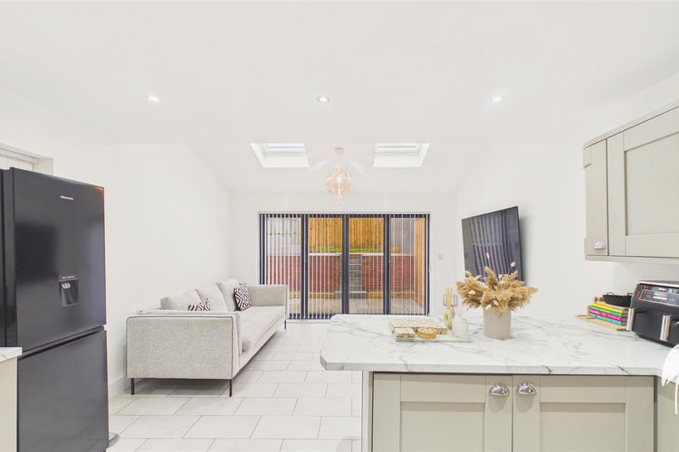 Kitchen/Living Area - Picture 7 of 29