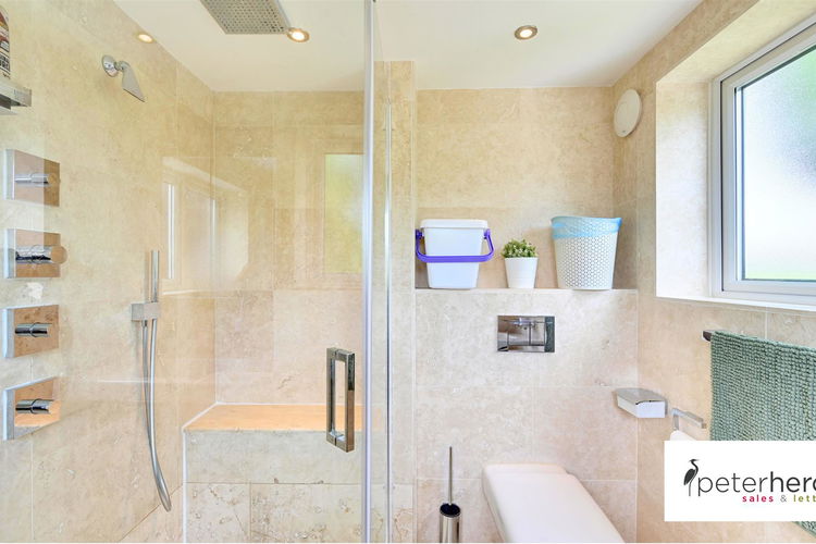 En-Suite Shower Room - Picture 22 of 44
