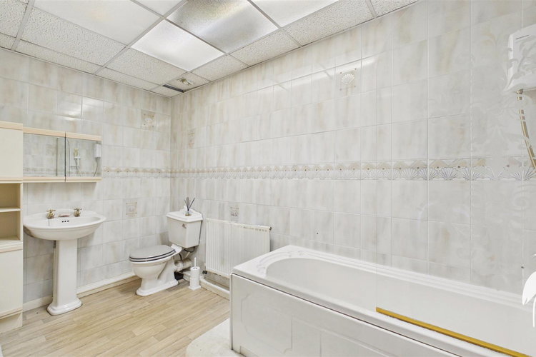 En-Suite Bathroom - Picture 13 of 37
